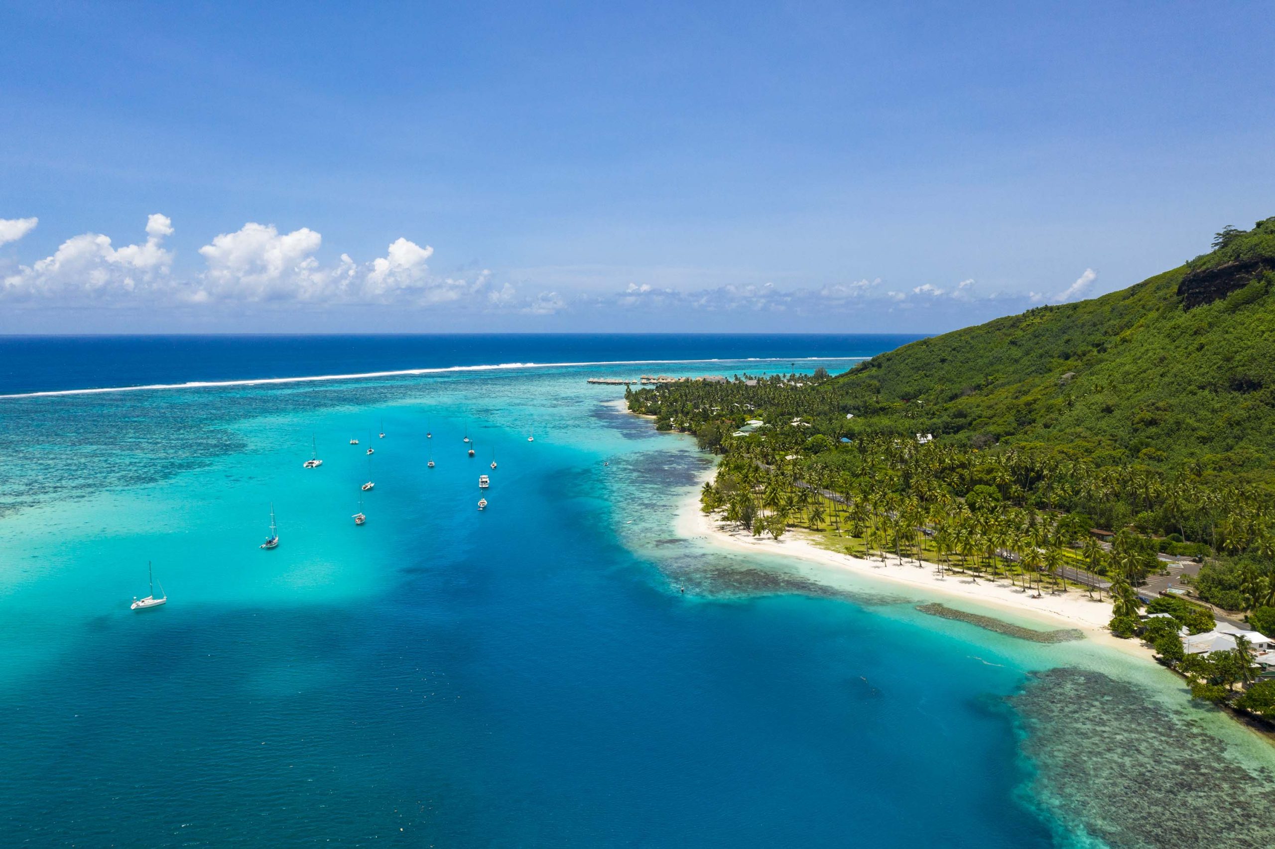 Opunohu Beach Moorea Cooks Bay Hotel V2