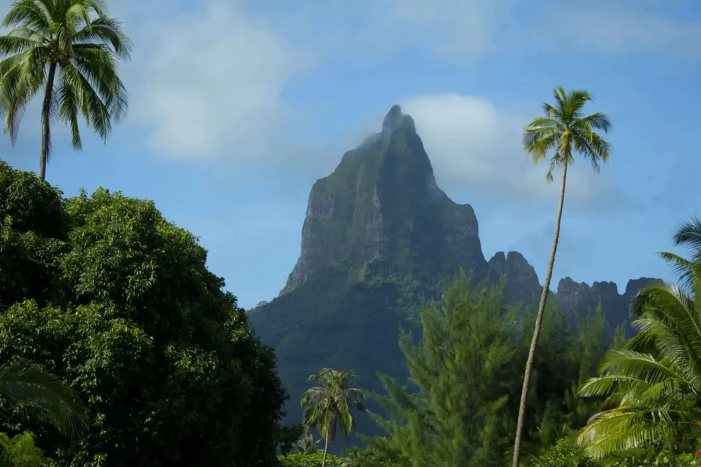 what to do in moorea for free